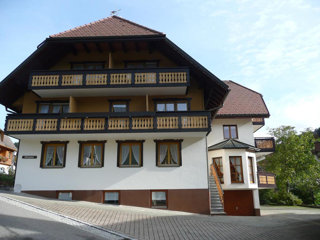 Gaestehaus Roseneck 토트무스 외부 사진